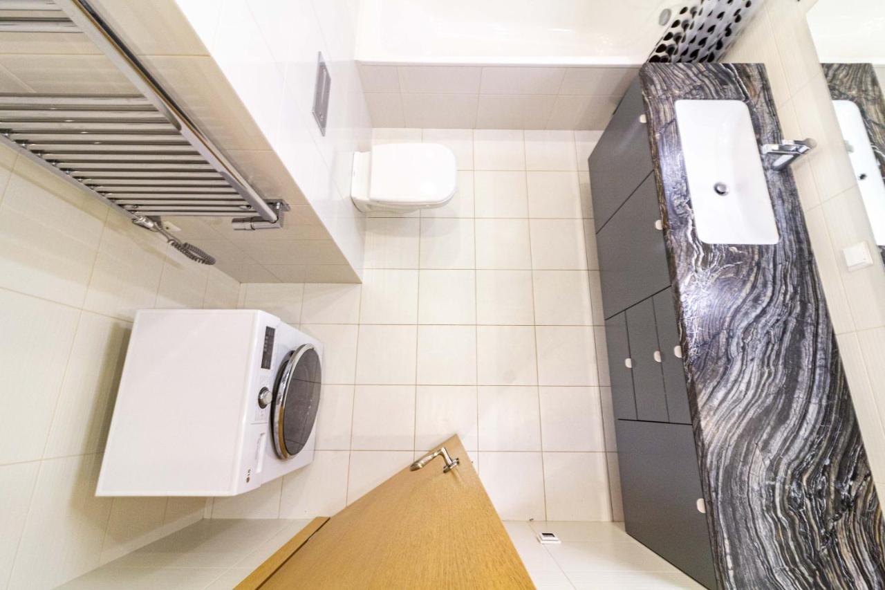 Cohost I Sunny Center Apt, Covered Parking, Balcony & Self Check-In Kowno Zewnętrze zdjęcie