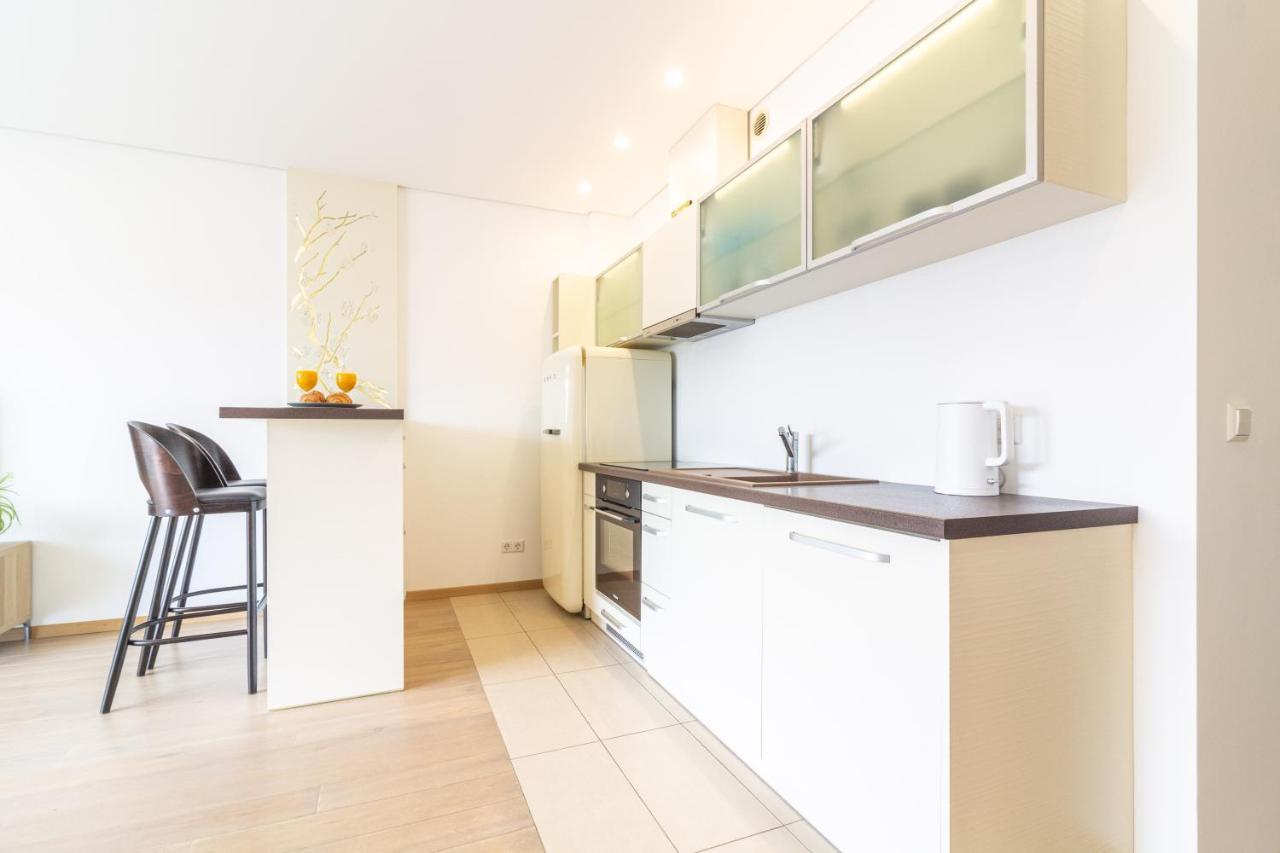 Cohost I Sunny Center Apt, Covered Parking, Balcony & Self Check-In Kowno Zewnętrze zdjęcie