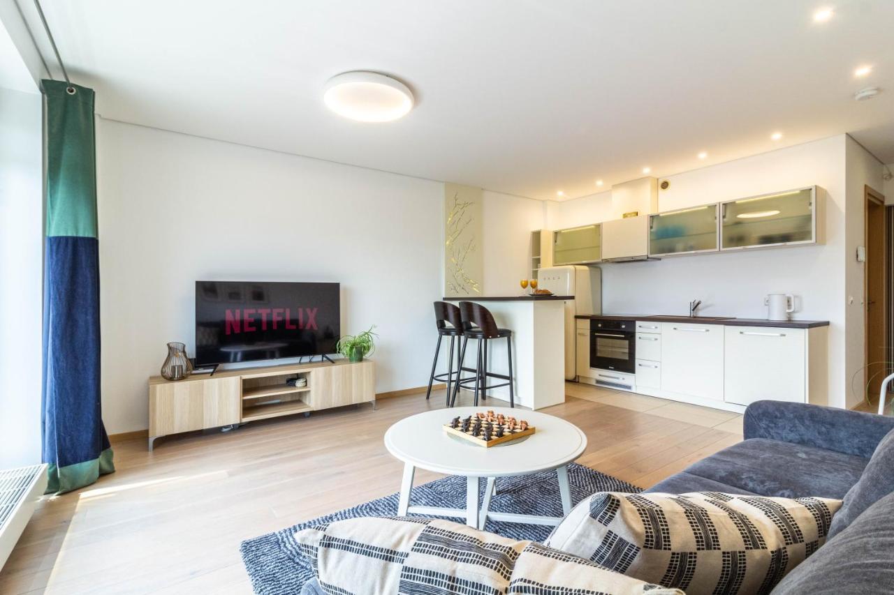 Cohost I Sunny Center Apt, Covered Parking, Balcony & Self Check-In Kowno Zewnętrze zdjęcie